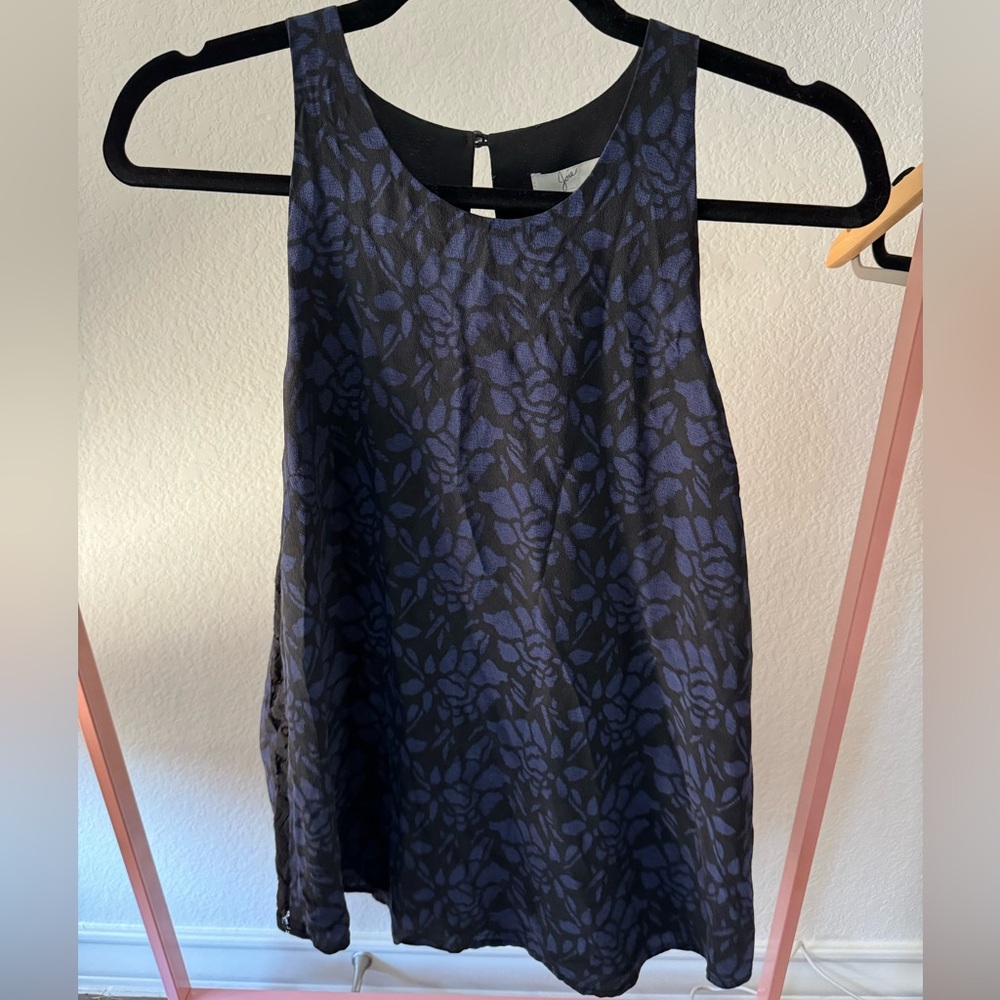 Joie Navy Blue and Black 100% Silk Fully Lined Sleeveless Top - S